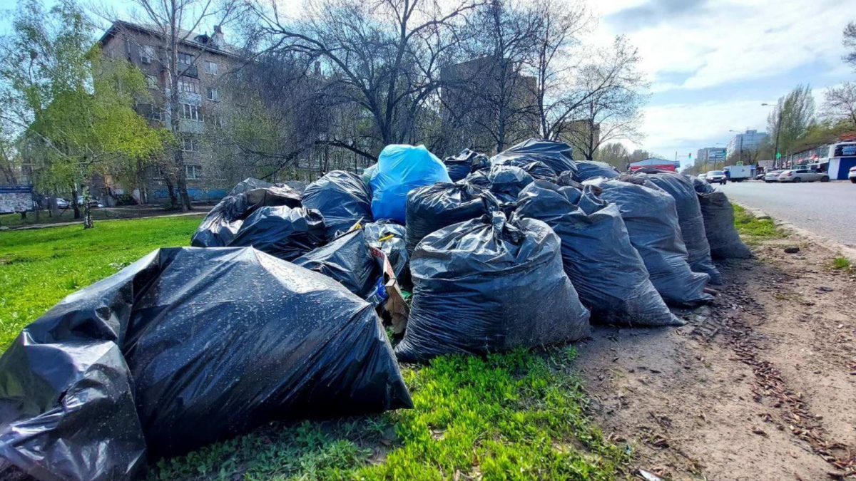 Вывоз и утилизация мусора после субботника в Кирове-Чепецке в октябре